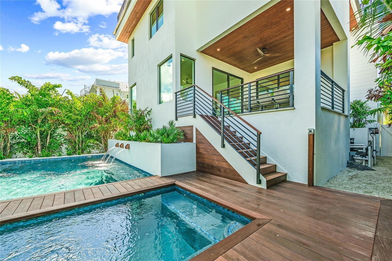 Sarasota, Florida, 34236, United States, 6 Bedrooms Bedrooms, ,8 BathroomsBathrooms,Residential,Active,1773155