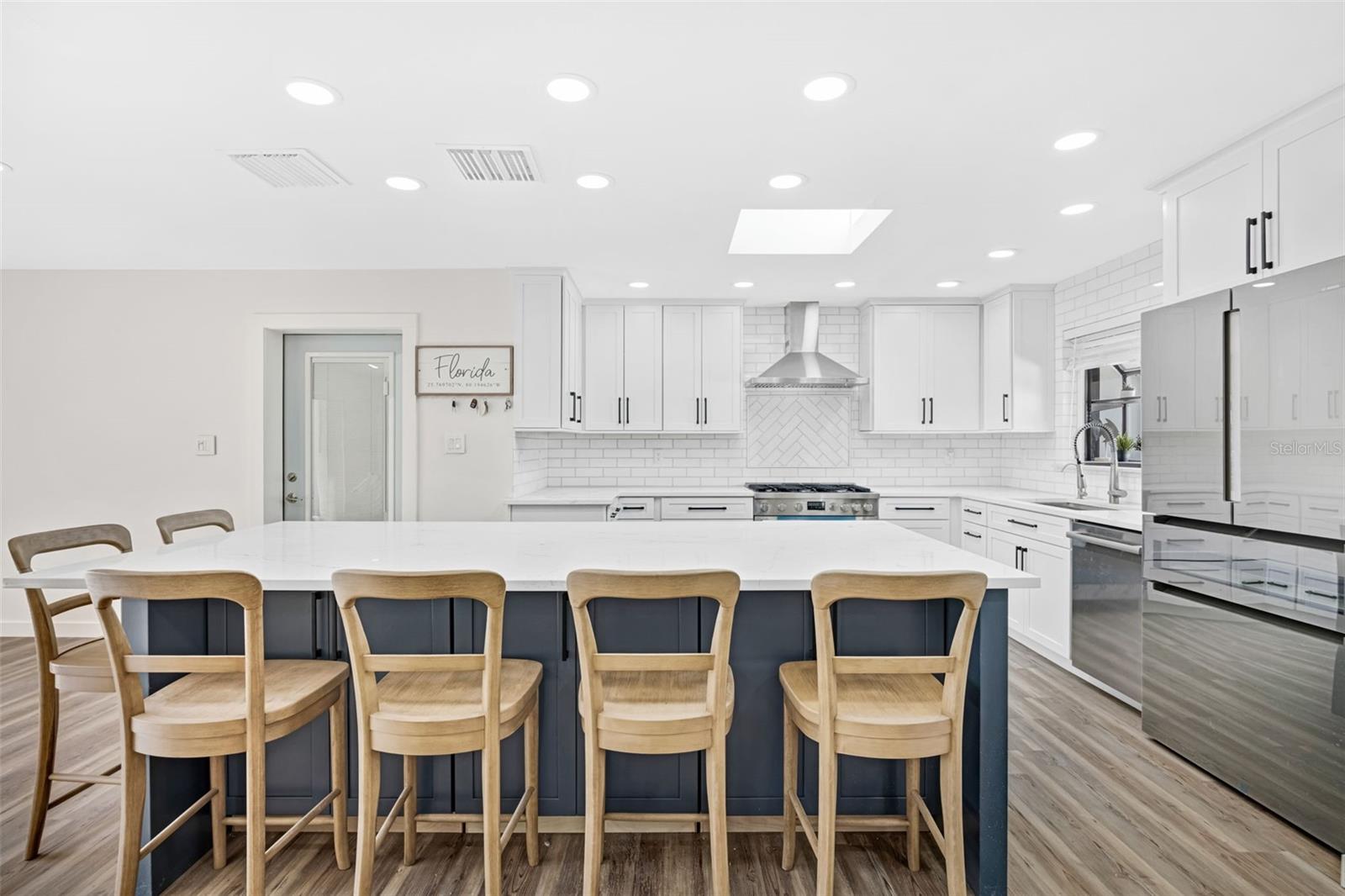 Clearwater Beach, Florida, 33767, United States, 3 Bedrooms Bedrooms, ,2 BathroomsBathrooms,Residential,Active,1894990
