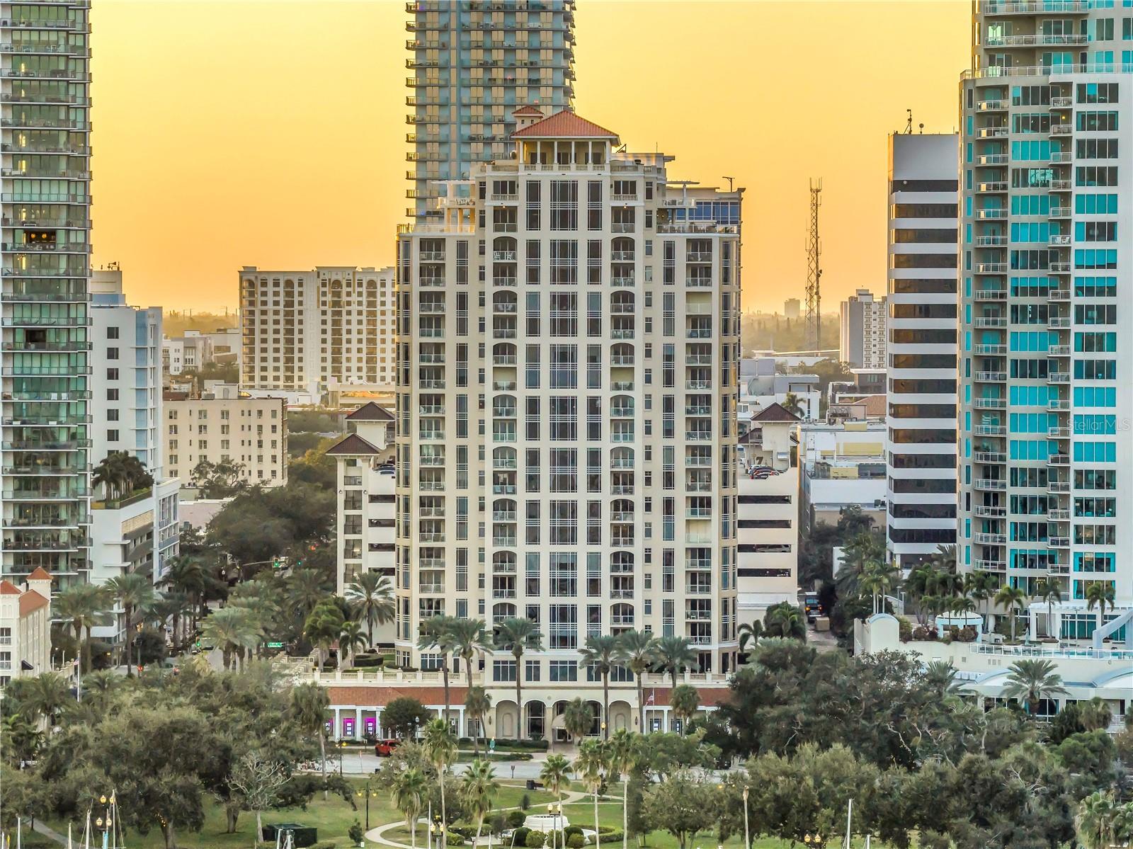 St Petersburg, Florida, 33701, United States, 2 Bedrooms Bedrooms, ,3 BathroomsBathrooms,Residential,Active,1993954