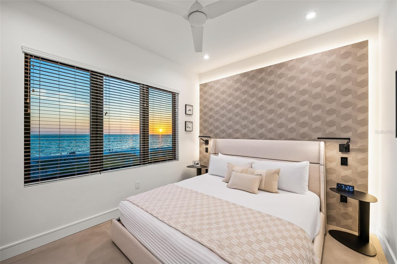 Bradenton Beach, Florida, 34217, United States, ,6 BathroomsBathrooms,Residential,Active,1829944