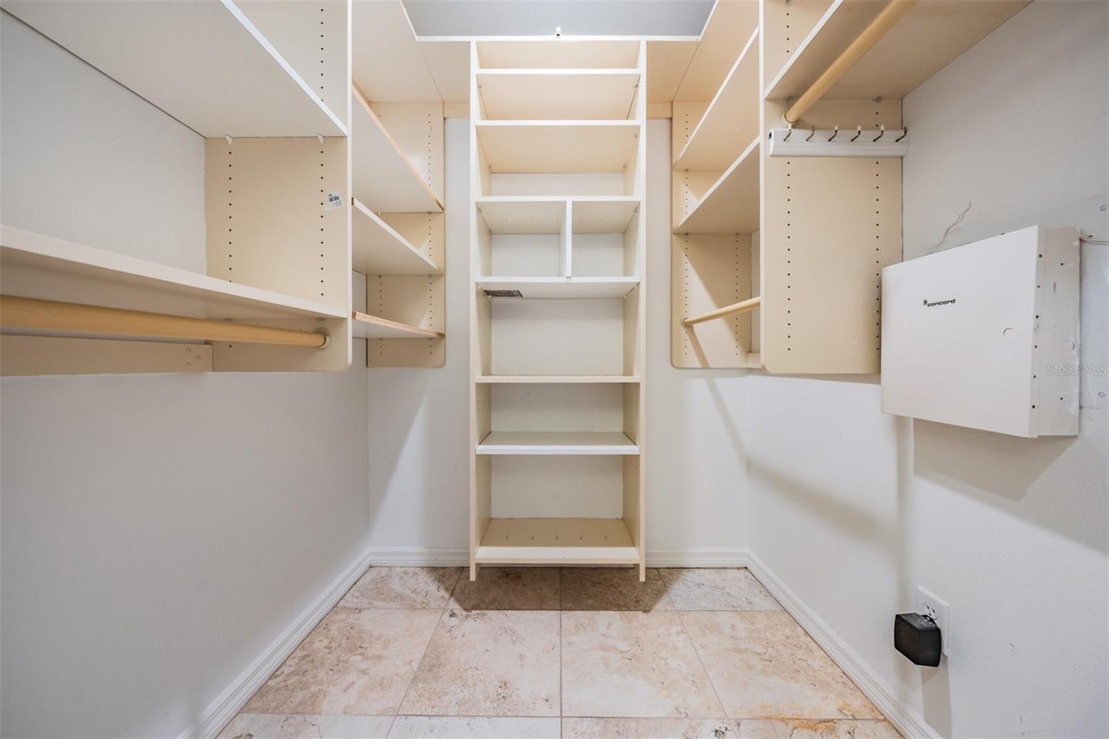 Oldsmar, Florida, 34677, United States, 5 Bedrooms Bedrooms, ,4 BathroomsBathrooms,Residential,Active,1946542