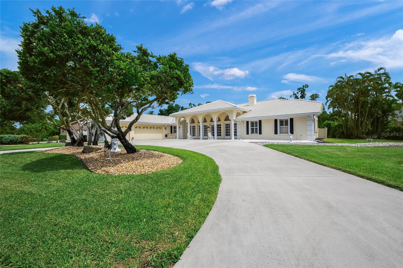 Sarasota, Florida, 34241, United States, 5 Bedrooms Bedrooms, ,4 BathroomsBathrooms,Residential,Active,1894526