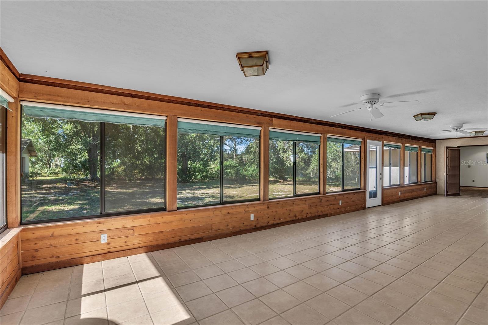 Oakland, Florida, 34787, United States, 4 Bedrooms Bedrooms, ,2 BathroomsBathrooms,Residential,Active,1990636