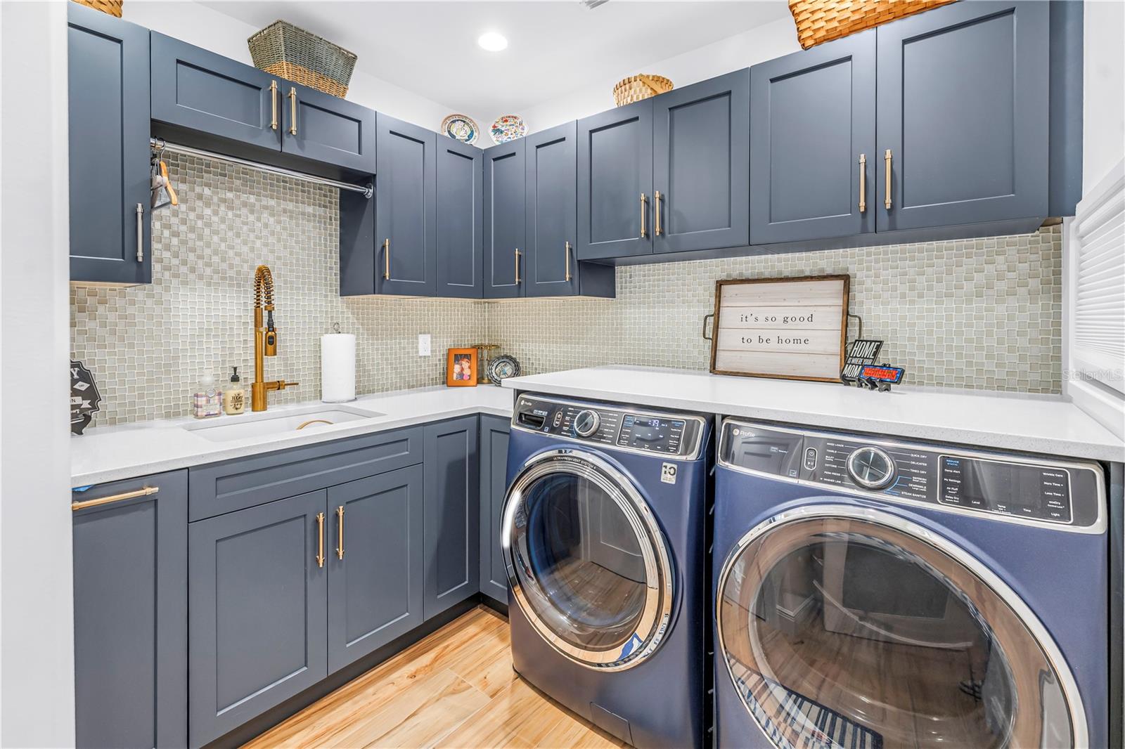 St Petersburg, Florida, 33704, United States, 4 Bedrooms Bedrooms, ,3 BathroomsBathrooms,Residential,Active,2009411