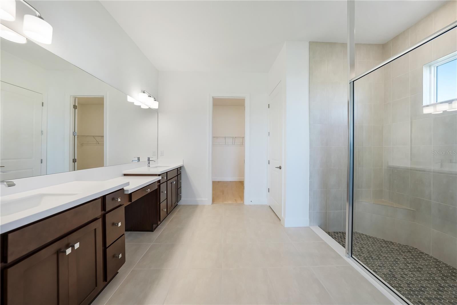 Sarasota, Florida, 34241, United States, 4 Bedrooms Bedrooms, ,3 BathroomsBathrooms,Residential,Active,1990635