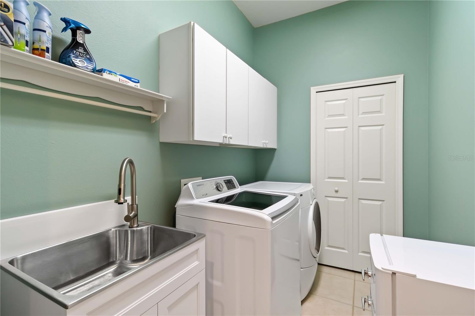 Sarasota, Florida, 34238, United States, 4 Bedrooms Bedrooms, ,3 BathroomsBathrooms,Residential,Active,1844537