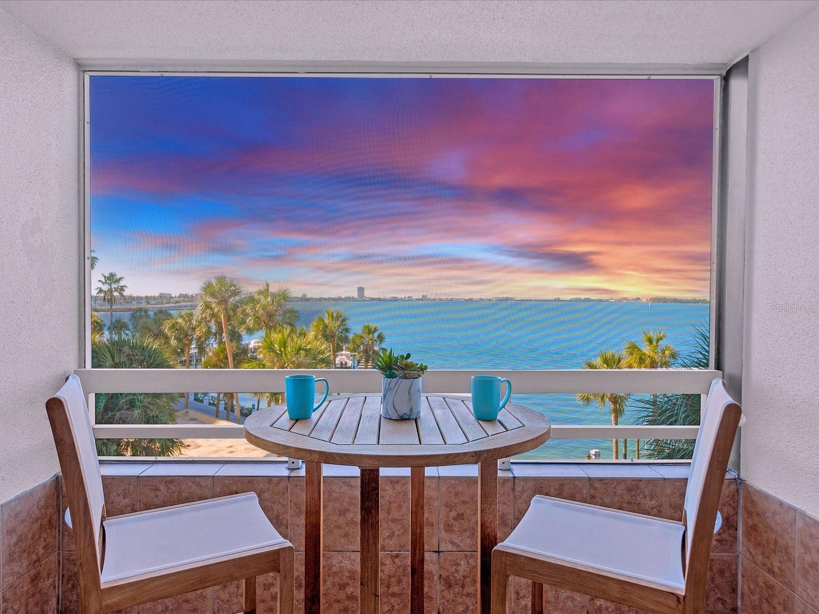 Sarasota, Florida, 34236, United States, 2 Bedrooms Bedrooms, ,2 BathroomsBathrooms,Residential,Active,1987245