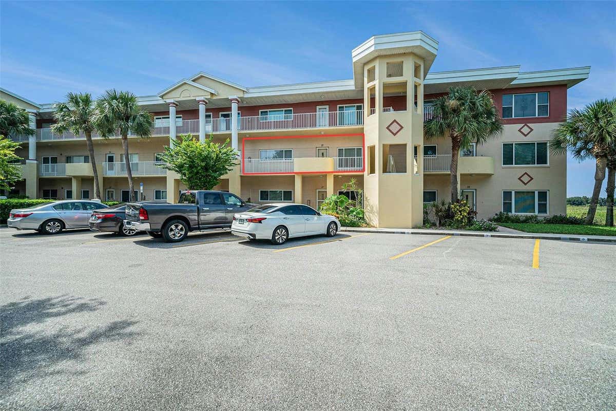 2022 CAMELOT DR APT 37, CLEARWATER, FL 33763, photo 1 of 23