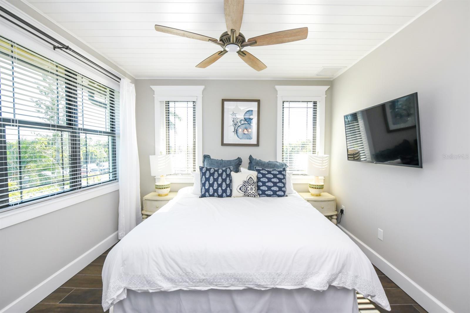 Sarasota, Florida, 34236, United States, 6 Bedrooms Bedrooms, ,6 BathroomsBathrooms,Residential,Active,1831859