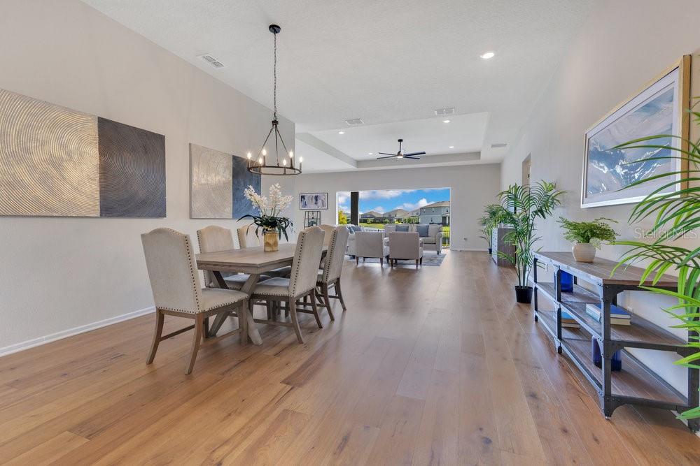 Orlando, Florida, 32827, United States, 4 Bedrooms Bedrooms, ,3 BathroomsBathrooms,Residential,Active,1849519