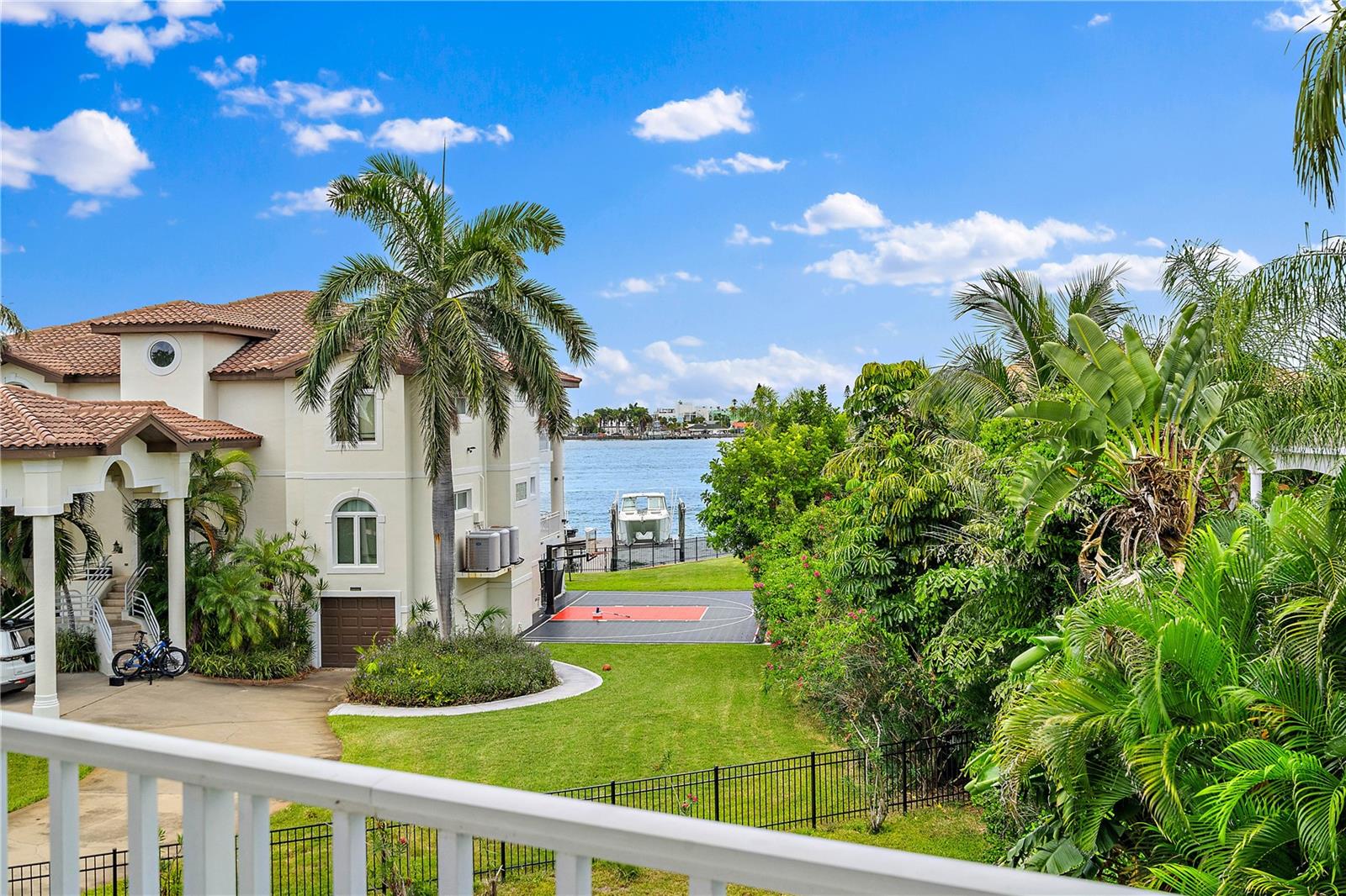 St Petersburg, Florida, 33715, United States, 5 Bedrooms Bedrooms, ,5 BathroomsBathrooms,Residential,Active,1942385