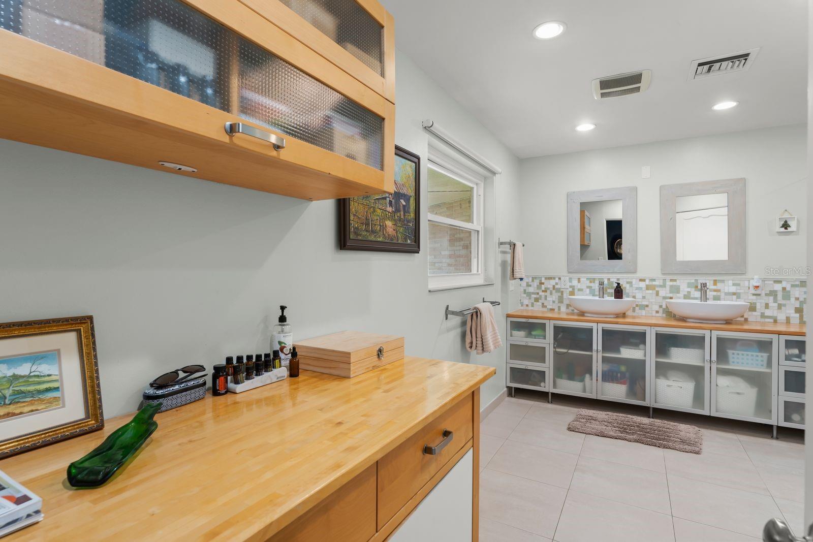 Eustis, Florida, 32726, United States, 4 Bedrooms Bedrooms, ,3 BathroomsBathrooms,Residential,Active,1953638