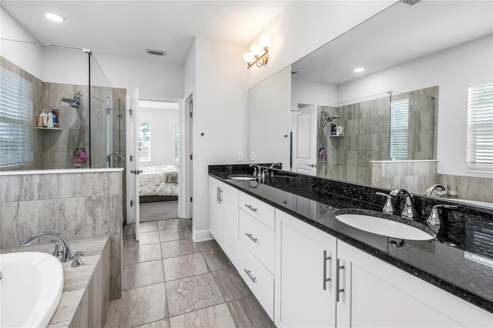 St Petersburg, Florida, 33710, United States, 4 Bedrooms Bedrooms, ,3 BathroomsBathrooms,Residential,Active,1936373