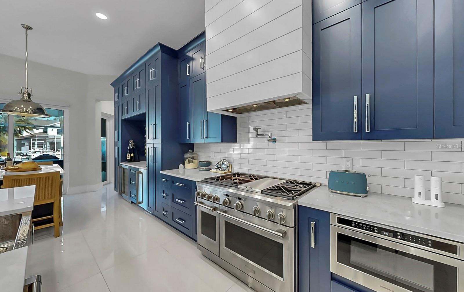 Apollo Beach, Florida, 33572, United States, 4 Bedrooms Bedrooms, ,3 BathroomsBathrooms,Residential,Active,2001368