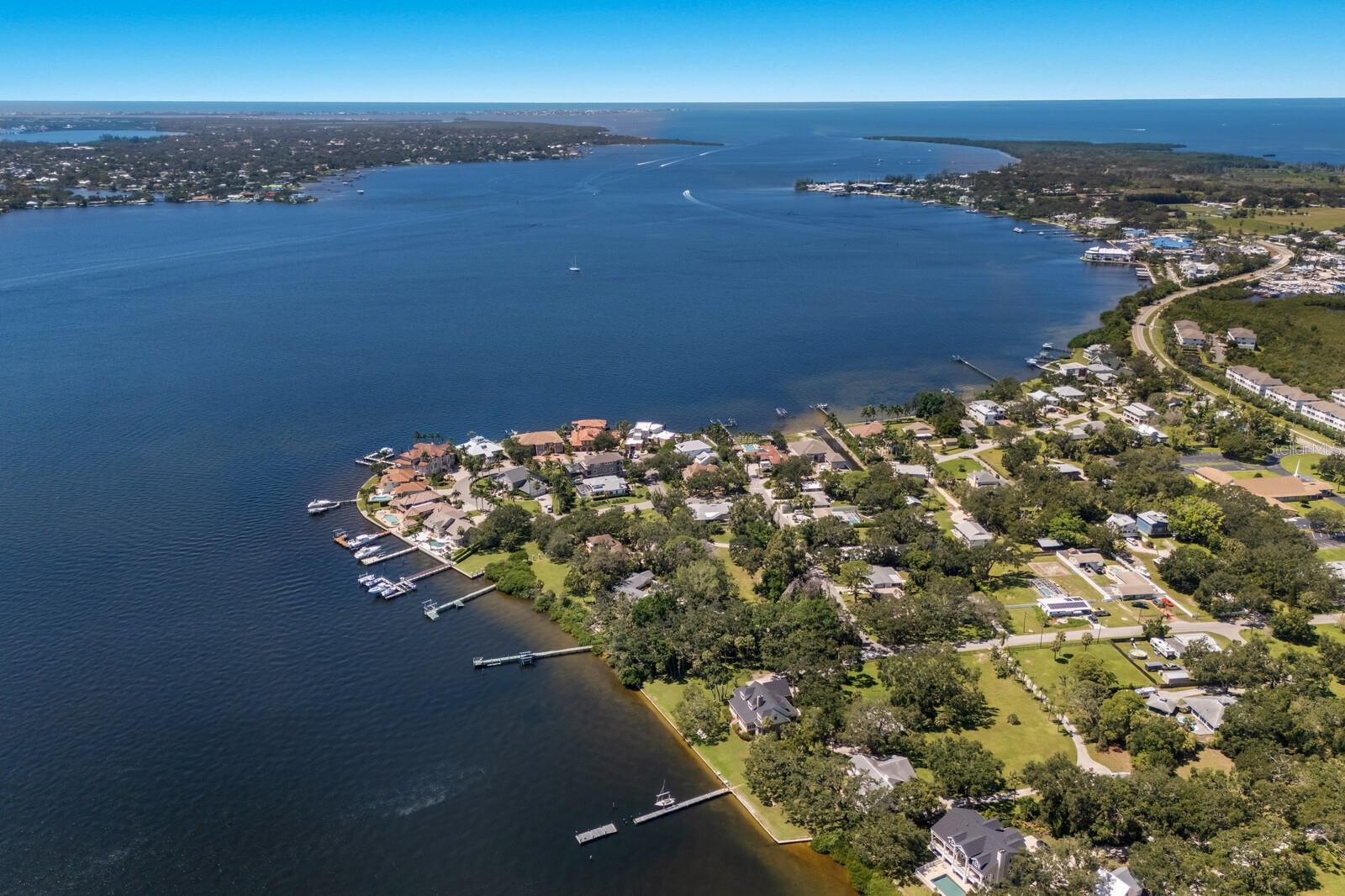 Palmetto, Florida, 34221, United States, 3 Bedrooms Bedrooms, ,4 BathroomsBathrooms,Residential,Active,1952285