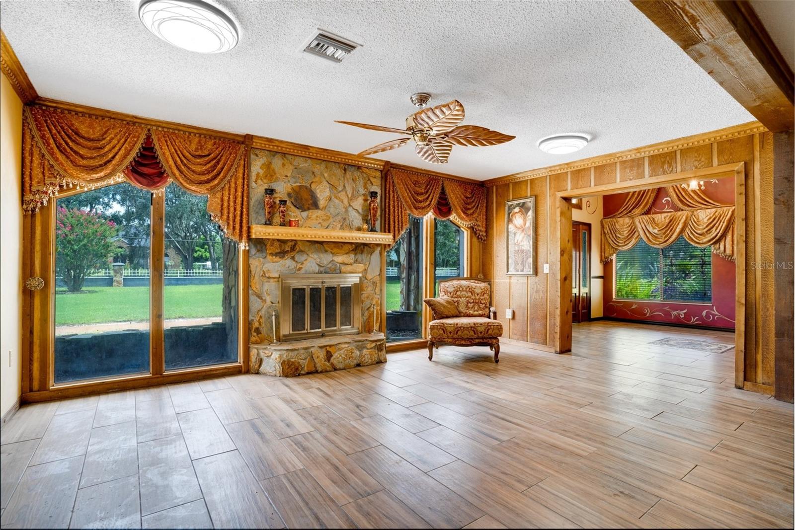 Plant City, Florida, 33565, United States, 13 Bedrooms Bedrooms, ,11 BathroomsBathrooms,Residential,Active,1953280