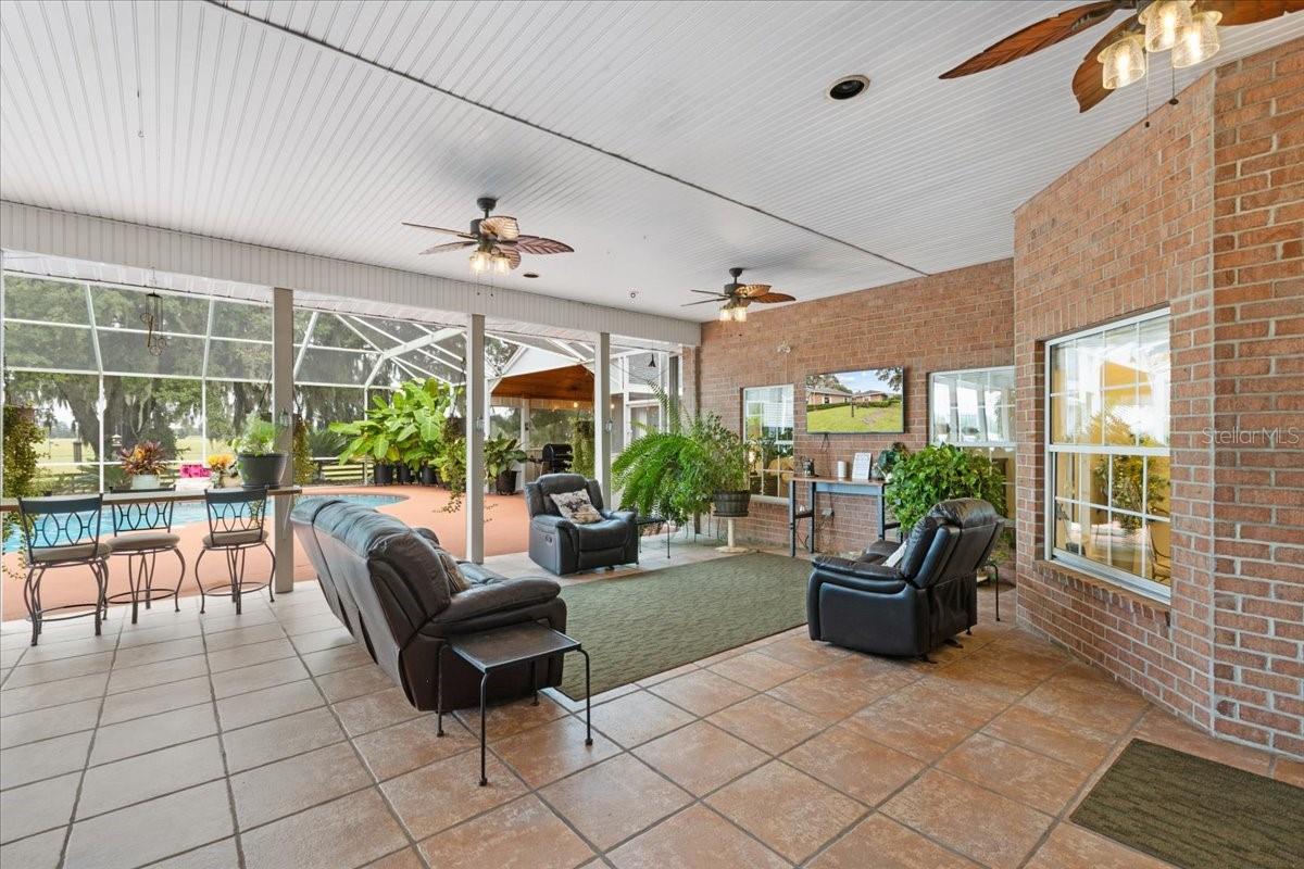 Chiefland, Florida, 32626, United States, 4 Bedrooms Bedrooms, ,5 BathroomsBathrooms,Residential,Active,1954337