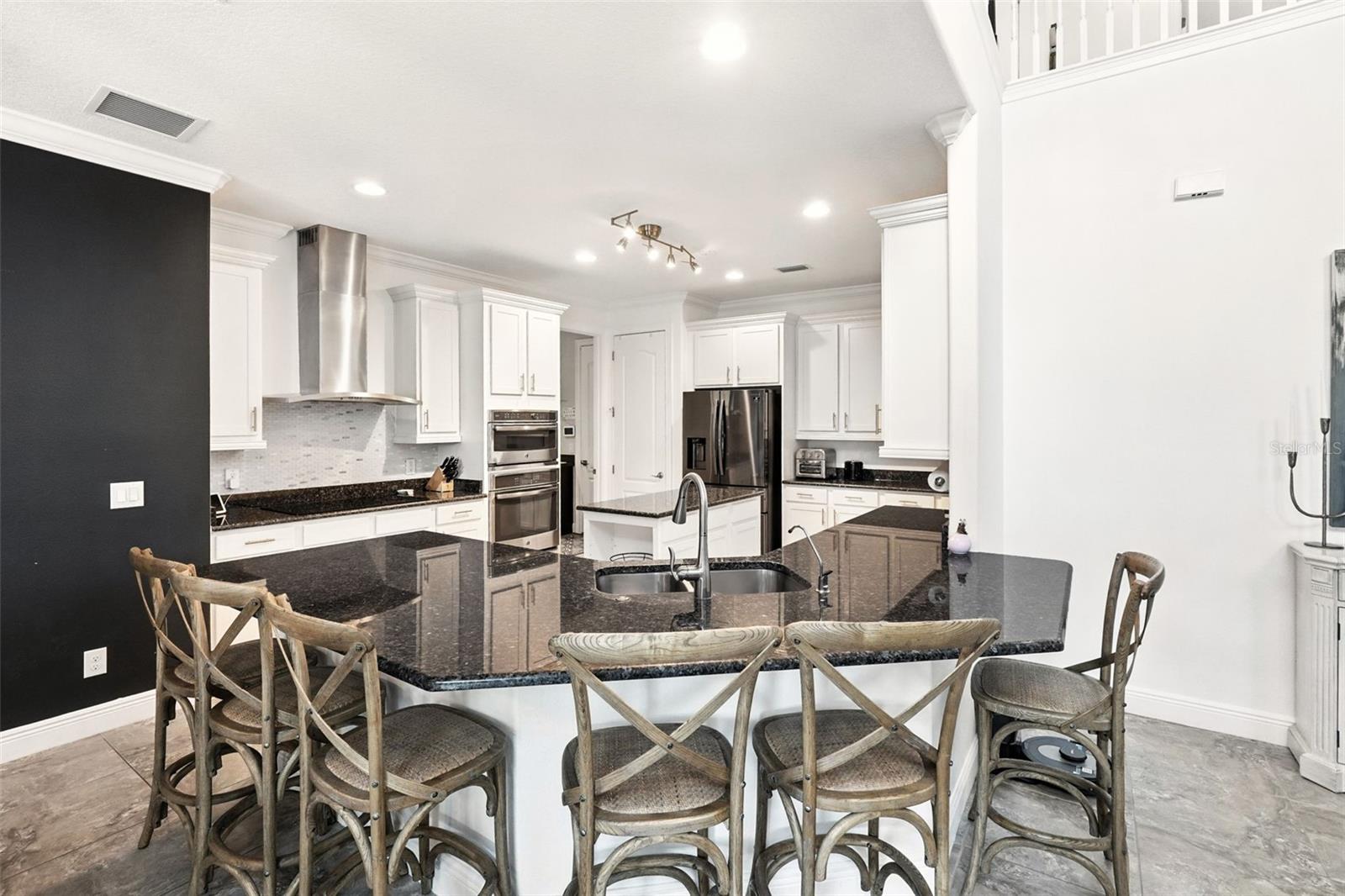 Windermere, Florida, 34786, United States, 5 Bedrooms Bedrooms, ,6 BathroomsBathrooms,Residential,Active,1894516