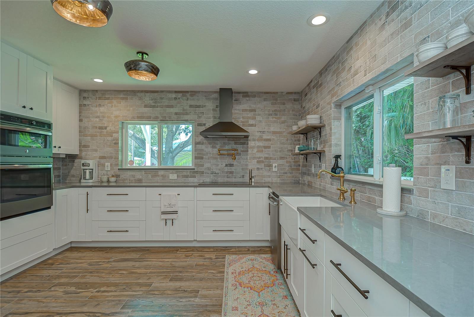 Dunedin, Florida, 34698, United States, 3 Bedrooms Bedrooms, ,3 BathroomsBathrooms,Residential,Active,1994972