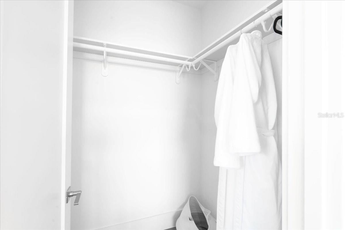 Marathon, Florida, 33050, United States, 5 Bedrooms Bedrooms, ,5 BathroomsBathrooms,Residential,Active,2011845