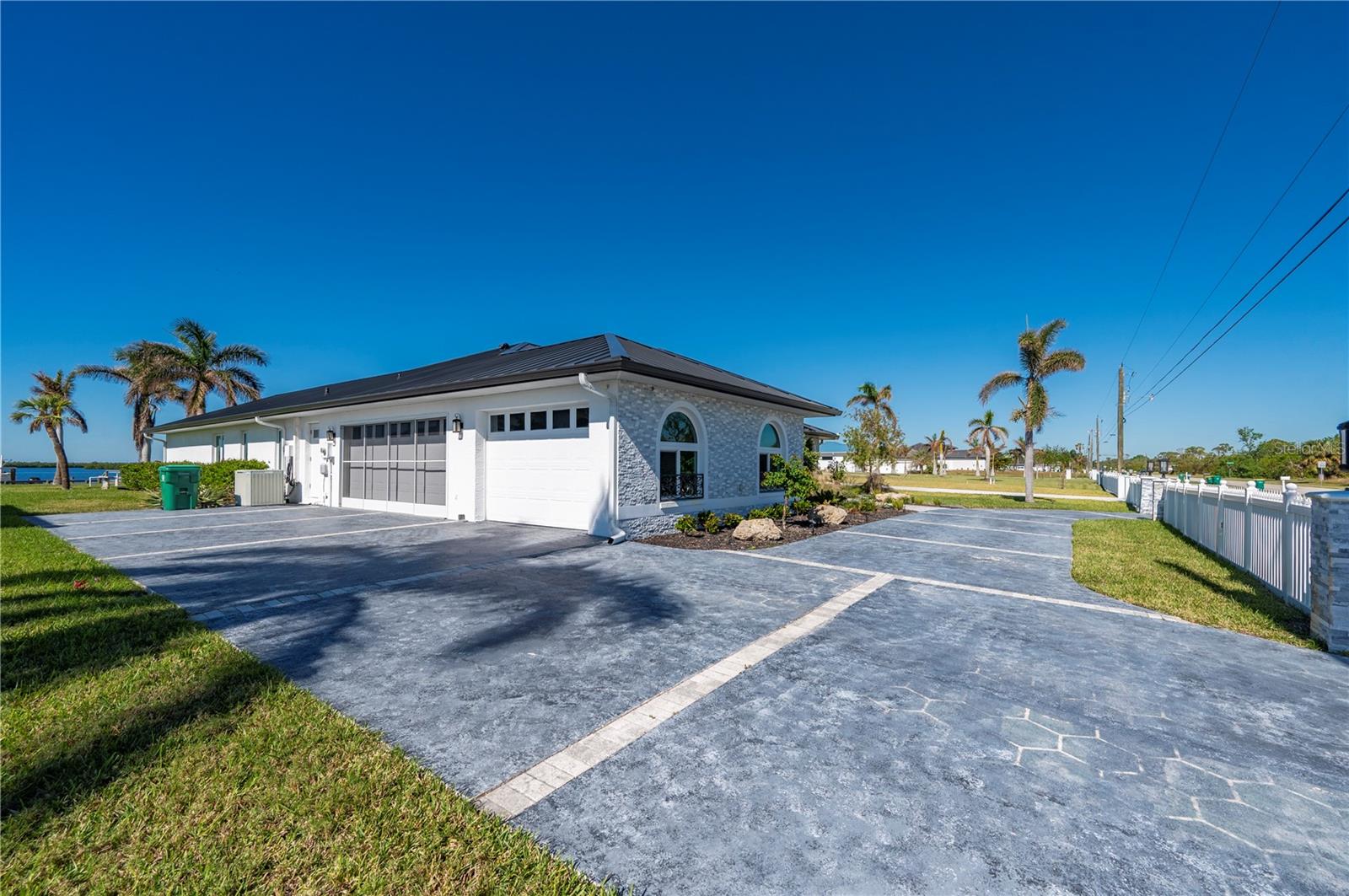 Port Charlotte, Florida, 33948, United States, 4 Bedrooms Bedrooms, ,4 BathroomsBathrooms,Residential,Active,1936611