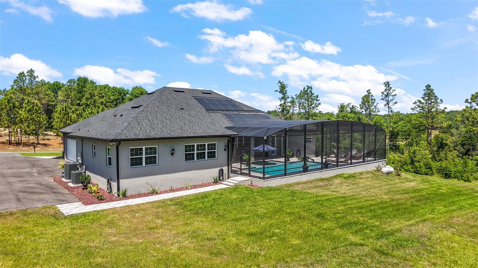 Lady Lake, Florida, 32159, United States, 5 Bedrooms Bedrooms, ,3 BathroomsBathrooms,Residential,Active,1985870