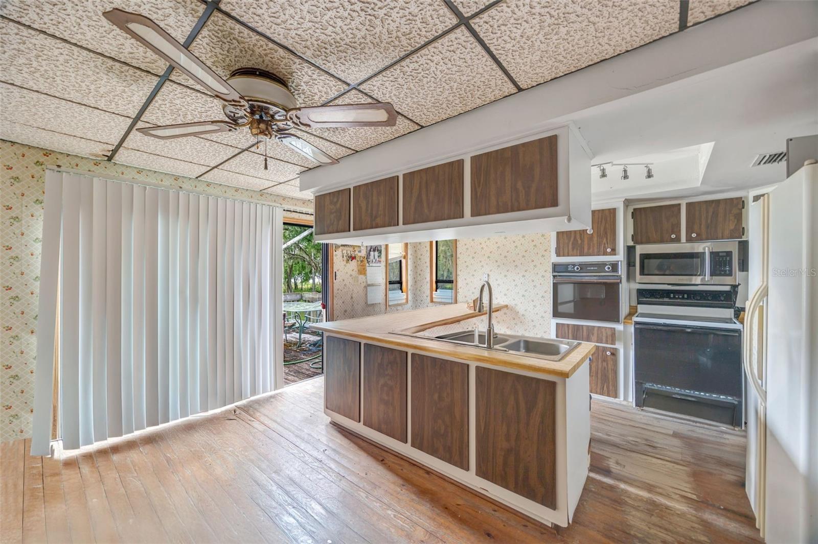 Thonotosassa, Florida, 33592, United States, 2 Bedrooms Bedrooms, ,2 BathroomsBathrooms,Residential,Active,1945271