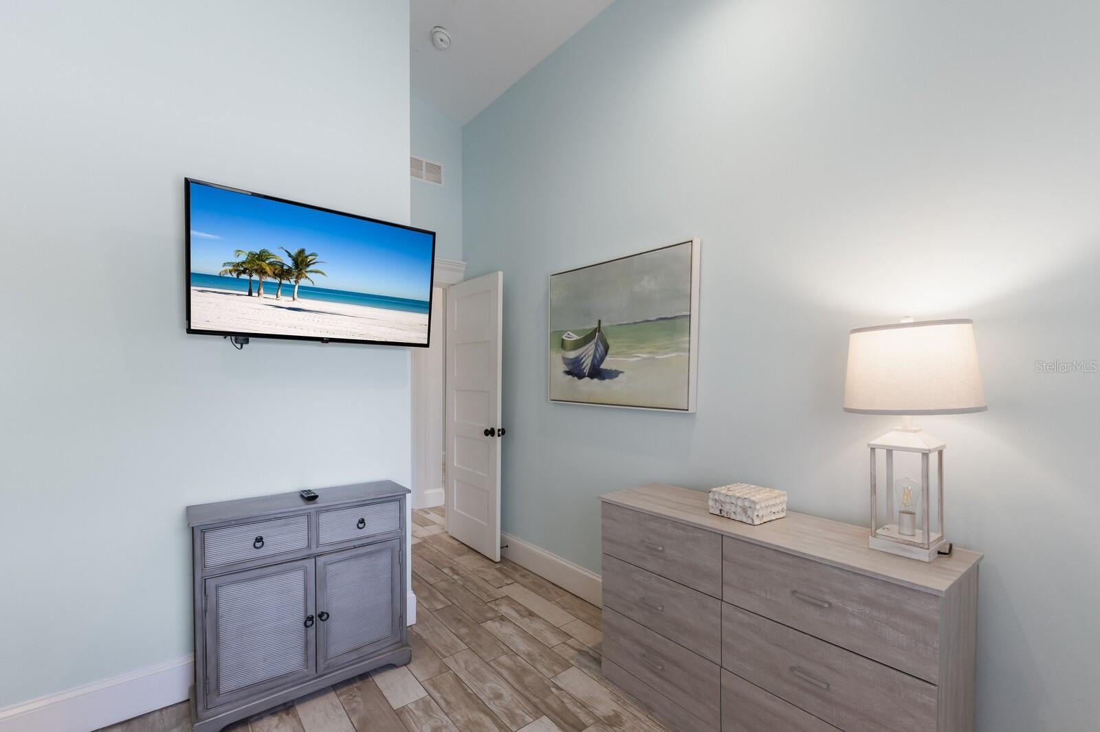 Sarasota, Florida, 34242, United States, 7 Bedrooms Bedrooms, ,6 BathroomsBathrooms,Residential,Active,1926695