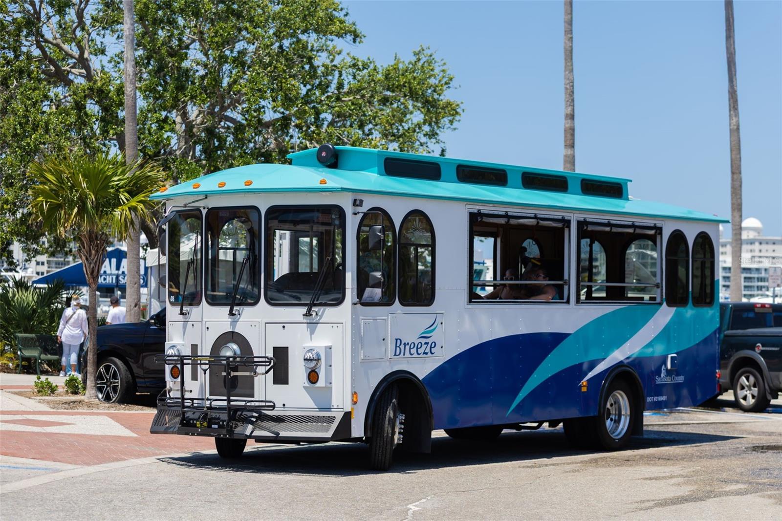 Sarasota, Florida, 34231, United States, 4 Bedrooms Bedrooms, ,3 BathroomsBathrooms,Residential,Active,1922484