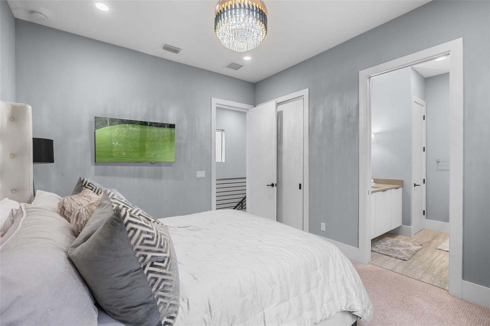 Winter Park, Florida, 32789, United States, 3 Bedrooms Bedrooms, ,4 BathroomsBathrooms,Residential,Active,1884859