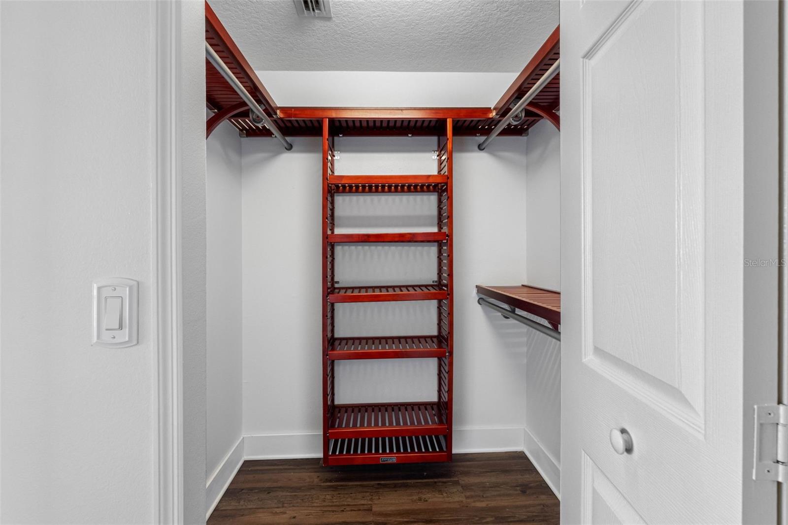 Oldsmar, Florida, 34677, United States, 4 Bedrooms Bedrooms, ,3 BathroomsBathrooms,Residential,Active,1933884