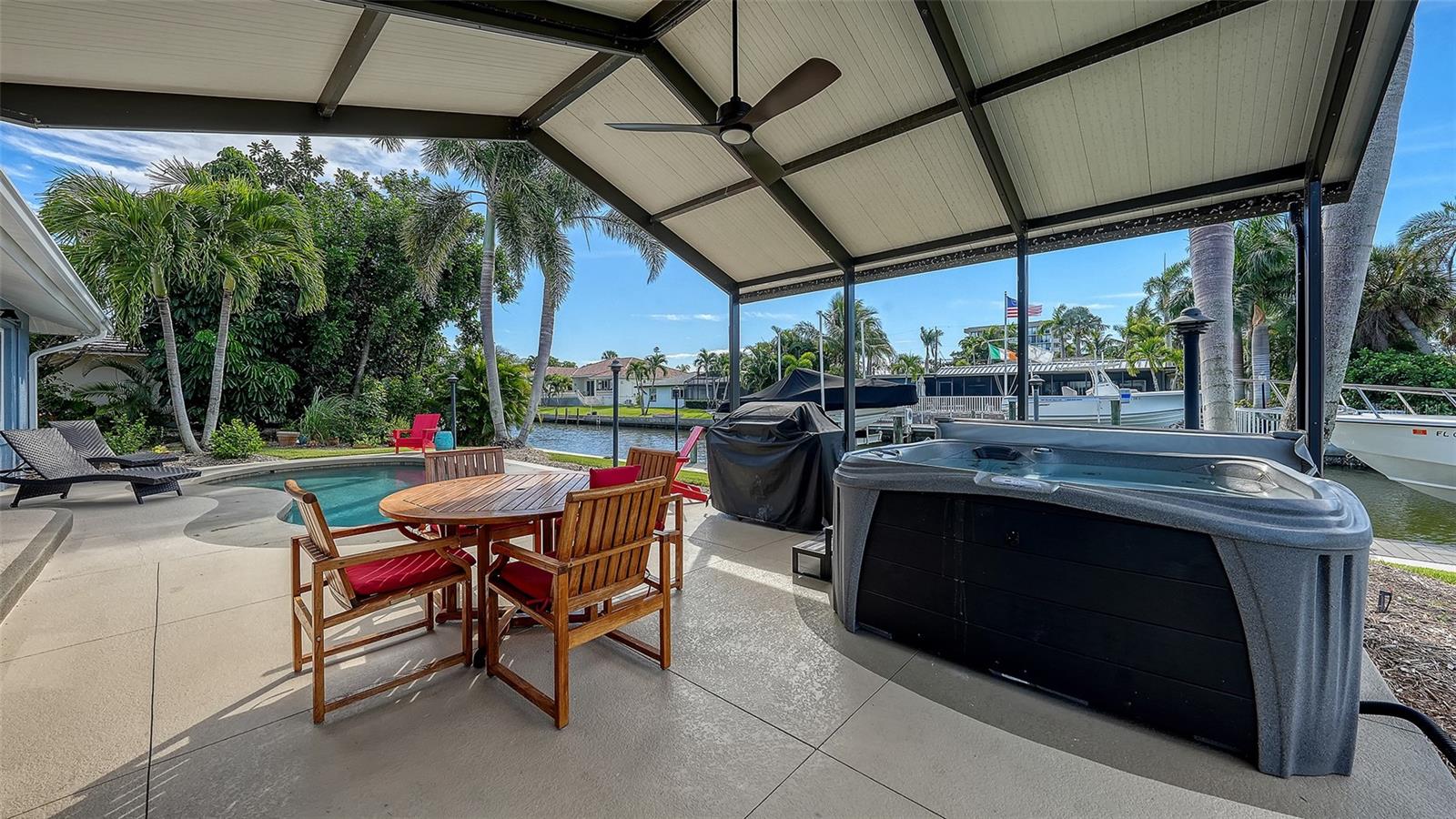 Sarasota, Florida, 34242, United States, 2 Bedrooms Bedrooms, ,2 BathroomsBathrooms,Residential,Active,1971807