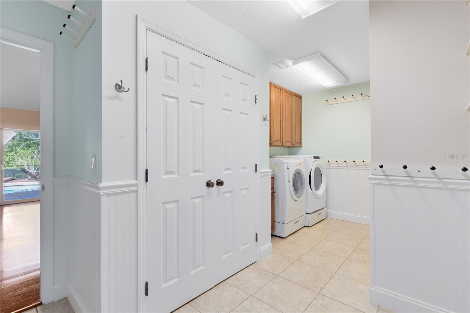 Winter Springs, Florida, 32708, United States, 7 Bedrooms Bedrooms, ,5 BathroomsBathrooms,Residential,Pending,2007299