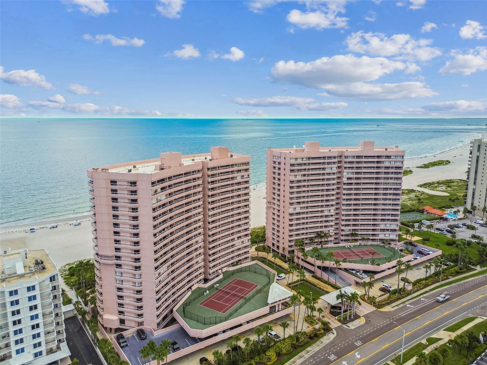 Clearwater Beach, Florida, 33767, United States, 2 Bedrooms Bedrooms, ,3 BathroomsBathrooms,Residential,Active,1919072