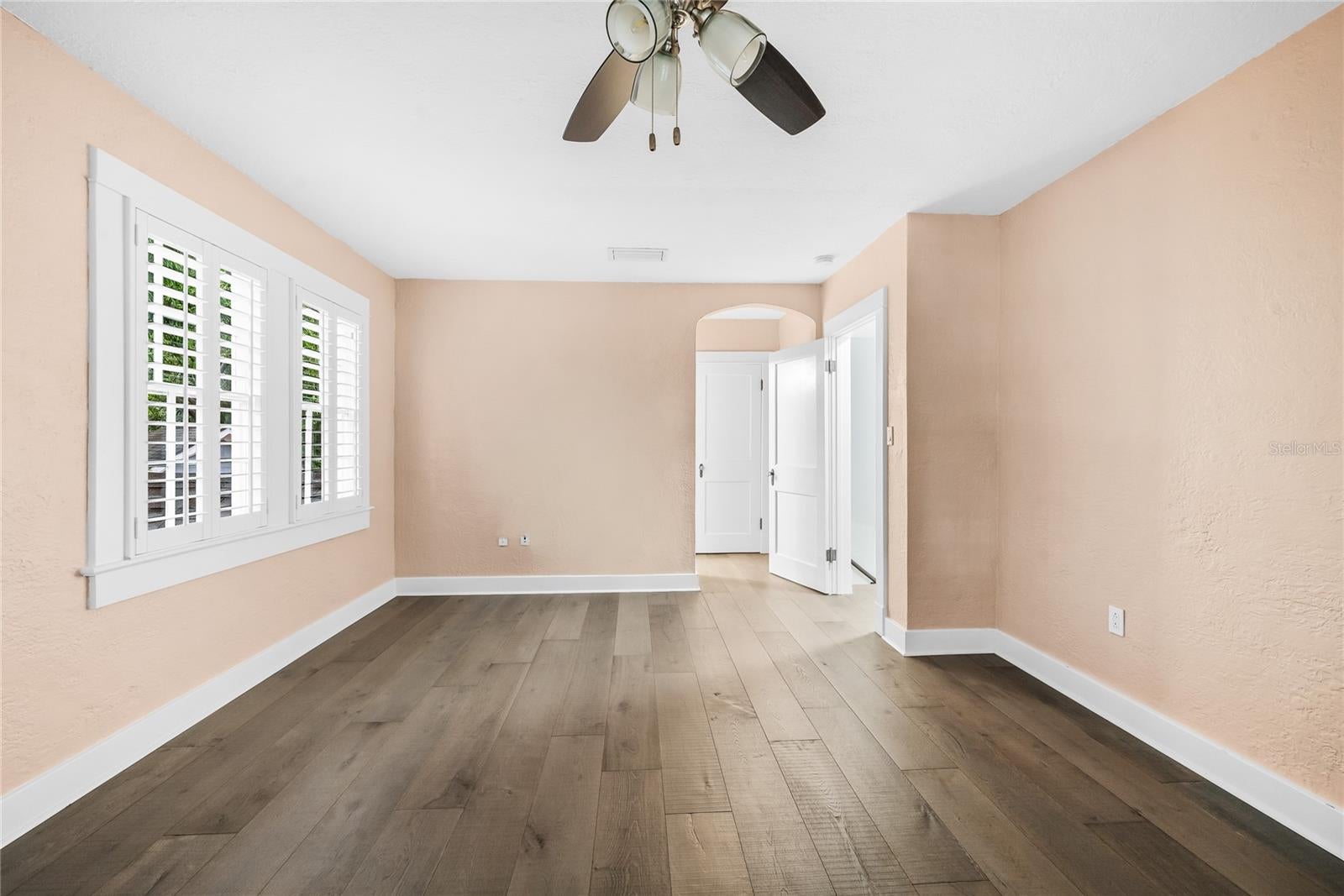 Orlando, Florida, 32803, United States, 5 Bedrooms Bedrooms, ,5 BathroomsBathrooms,Residential,Active,1926917