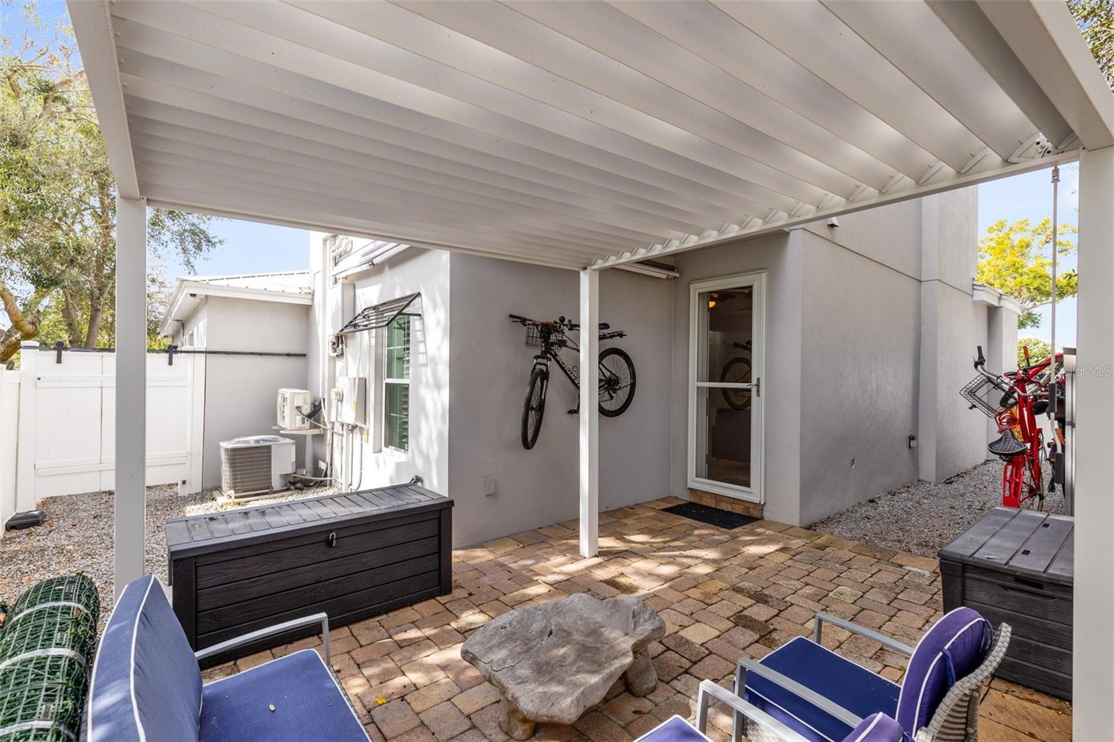 Winter Park, Florida, 32789, United States, 6 Bedrooms Bedrooms, ,4 BathroomsBathrooms,Residential,Active,1710765