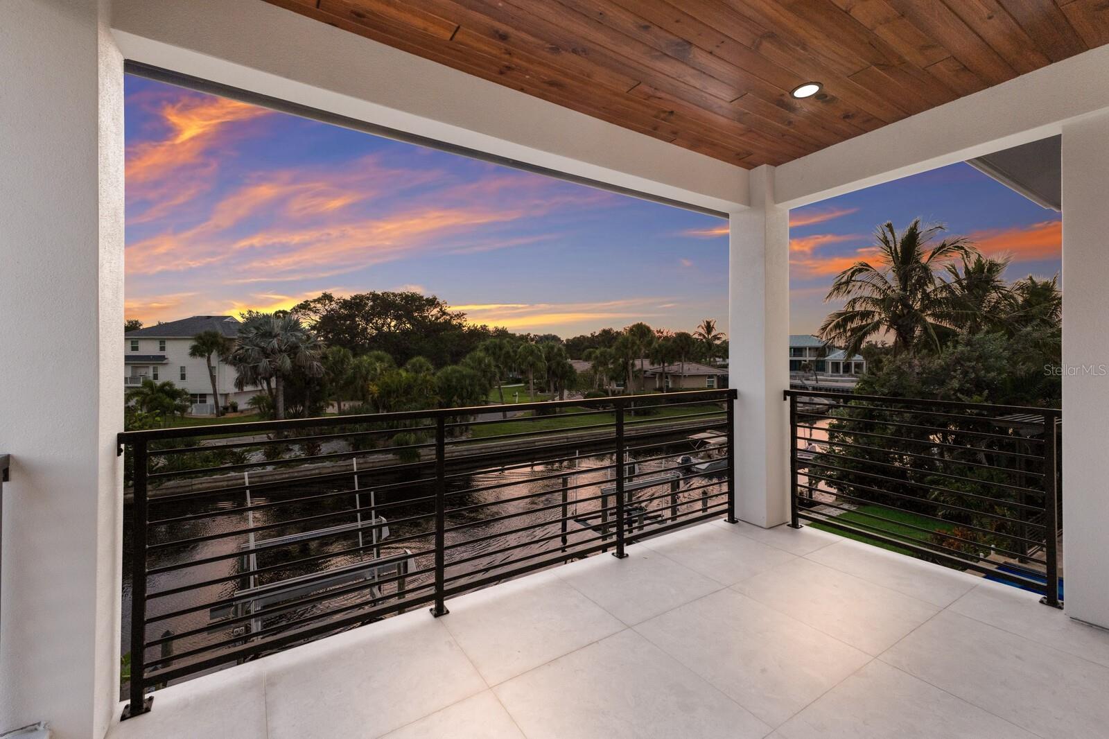 Sarasota, Florida, 34242, United States, 4 Bedrooms Bedrooms, ,6 BathroomsBathrooms,Residential,Active,1941333