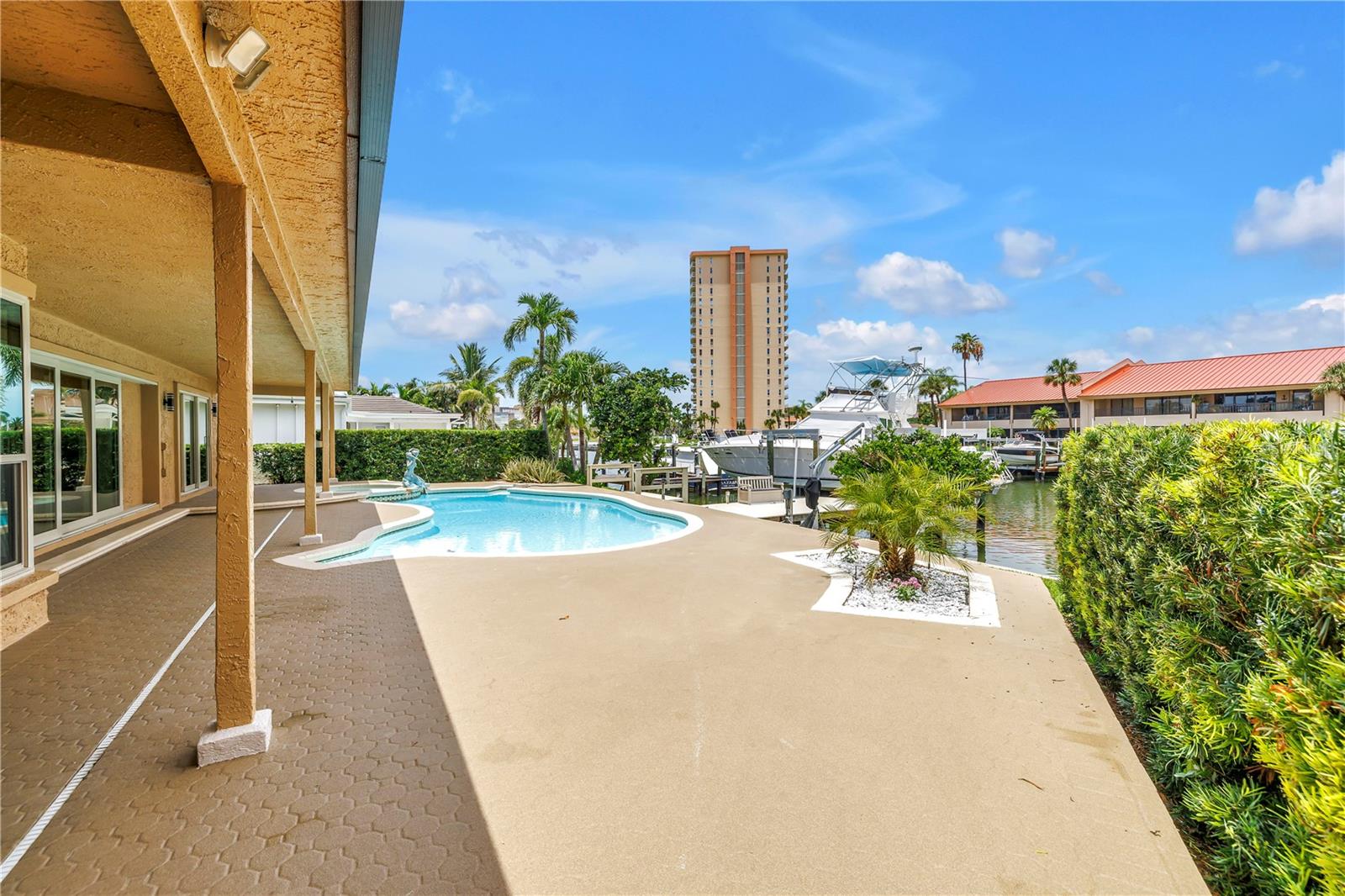 St Petersburg, Florida, 33715, United States, 3 Bedrooms Bedrooms, ,4 BathroomsBathrooms,Residential,Active,1869108