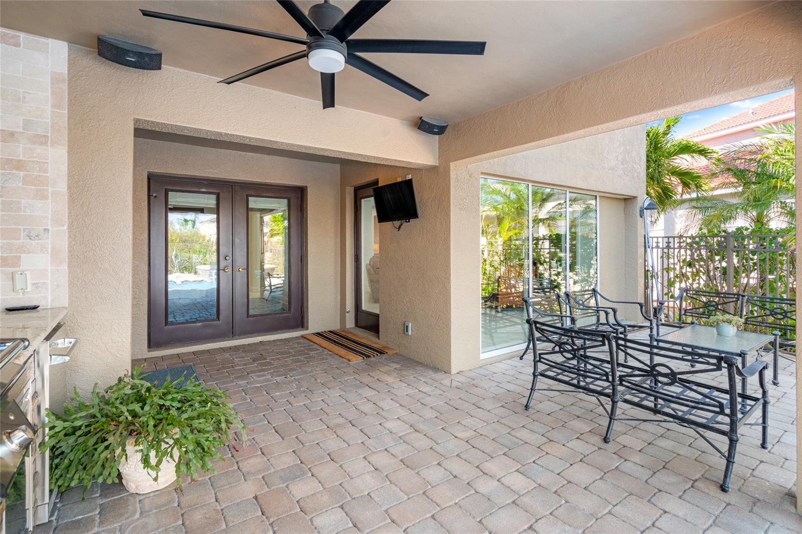 Apollo Beach, Florida, 33572, United States, ,5 BathroomsBathrooms,Residential,Active,1781627