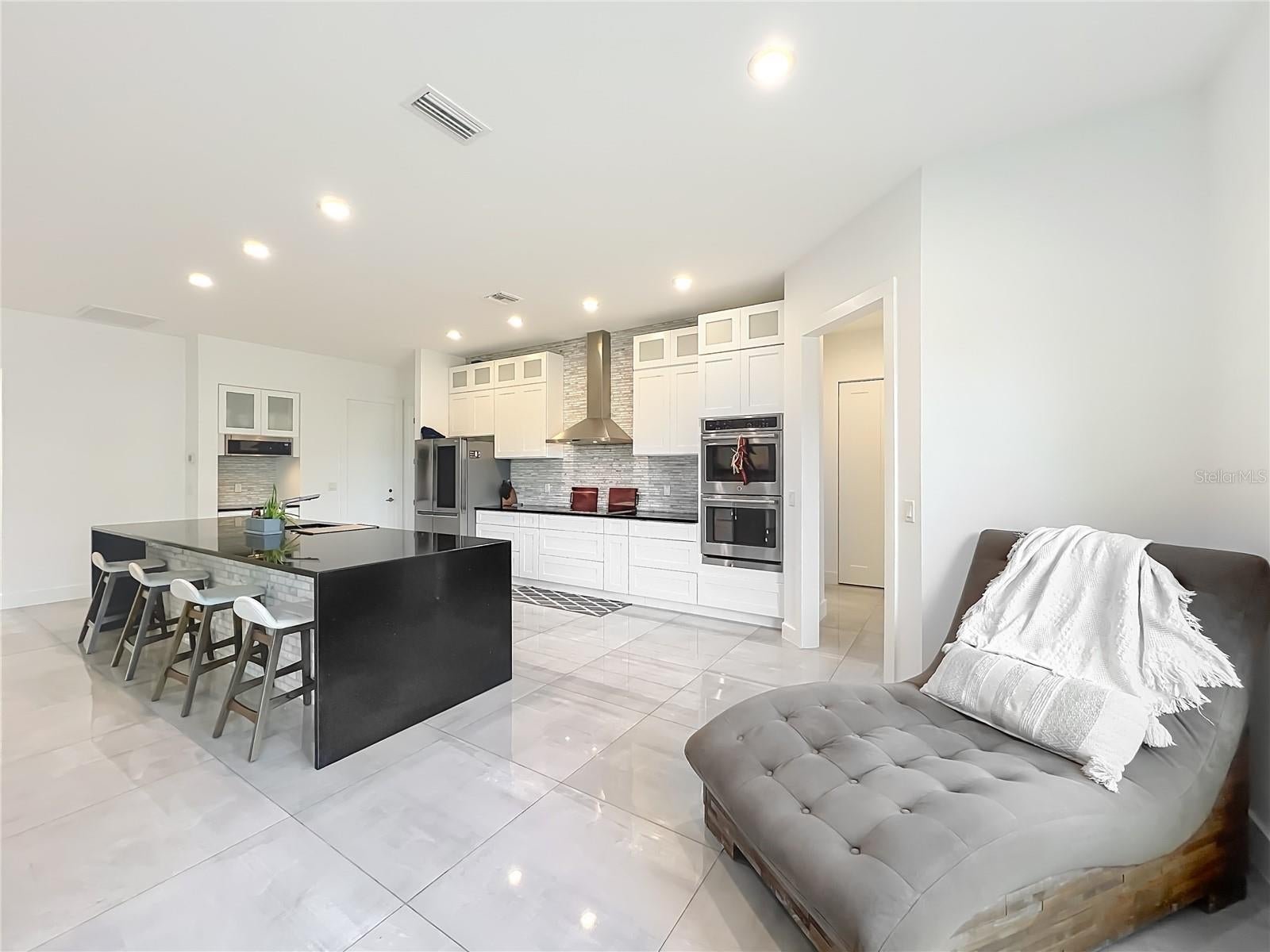 Dunnellon, Florida, 34432, United States, 5 Bedrooms Bedrooms, ,4 BathroomsBathrooms,Residential,Active,2012479