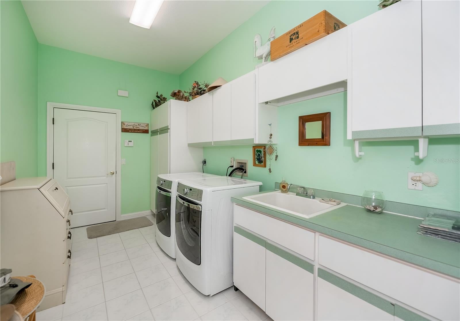 Punta Gorda, Florida, 33982, United States, ,5 BathroomsBathrooms,Residential,Active,1869106