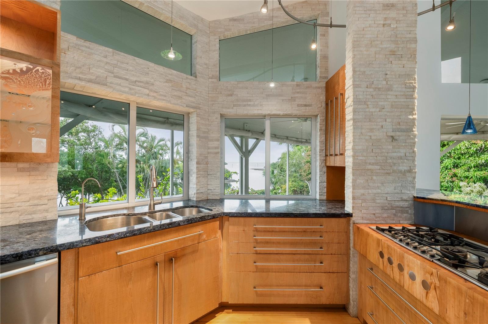 Punta Gorda, Florida, 33955, United States, 3 Bedrooms Bedrooms, ,2 BathroomsBathrooms,Residential,Active,2010151