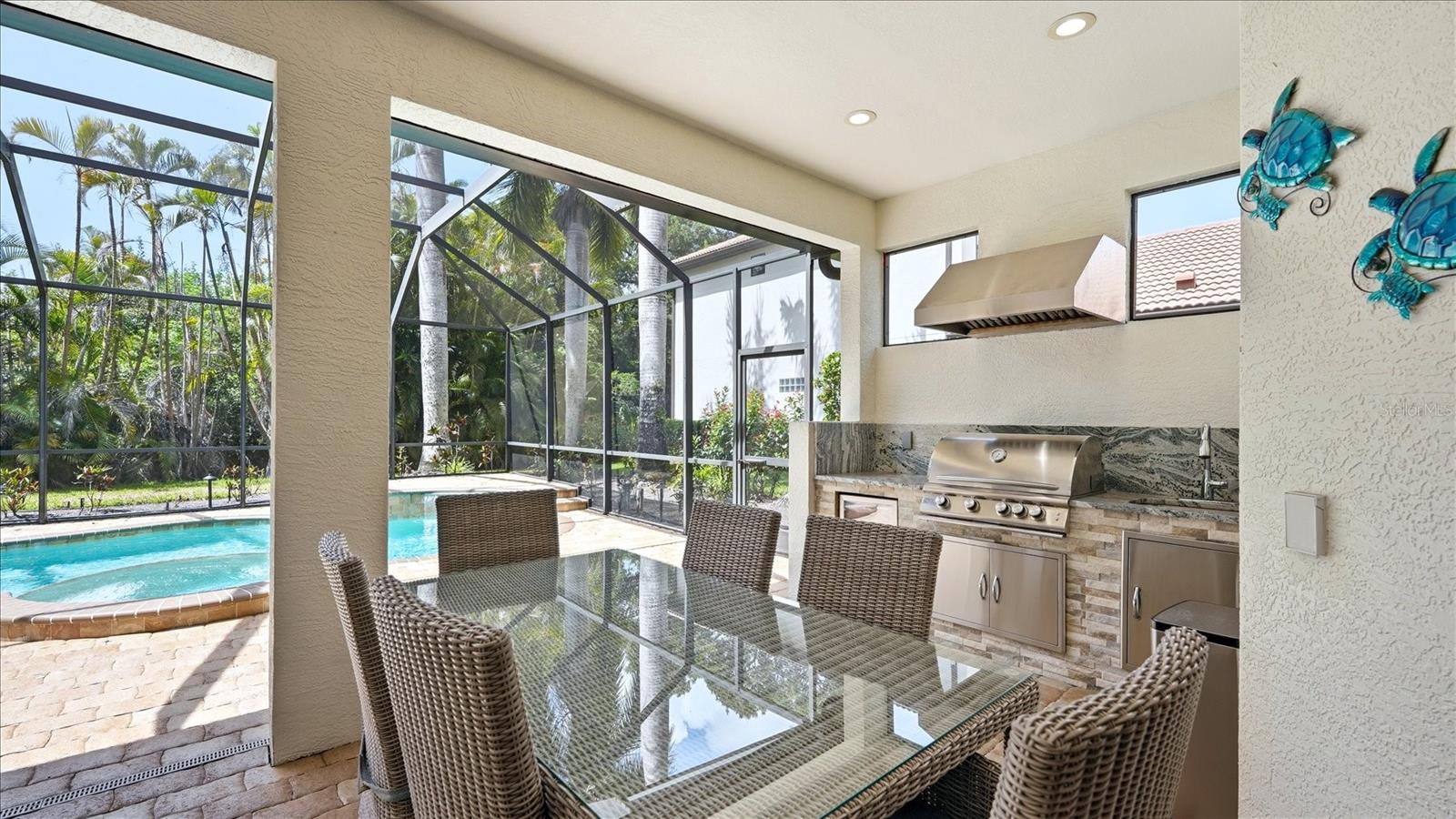 Sarasota, Florida, 34240, United States, 5 Bedrooms Bedrooms, ,4 BathroomsBathrooms,Residential,Active,2051990