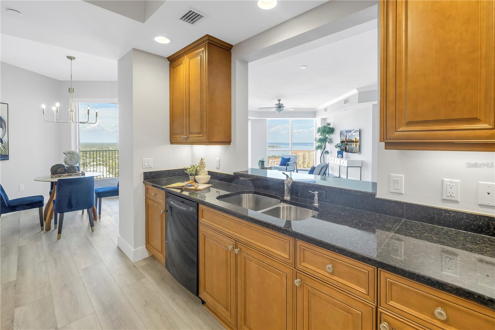 St Petersburg, Florida, 33701, United States, 2 Bedrooms Bedrooms, ,3 BathroomsBathrooms,Residential,Active,1888963