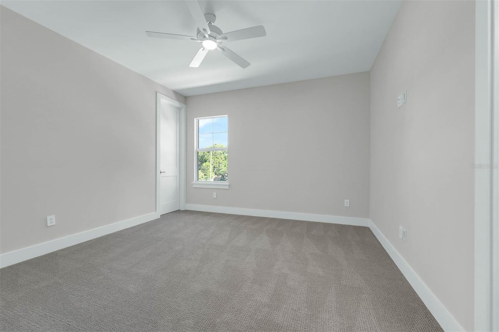 Orlando, Florida, 32804, United States, 5 Bedrooms Bedrooms, ,4 BathroomsBathrooms,Residential,Active,1702896