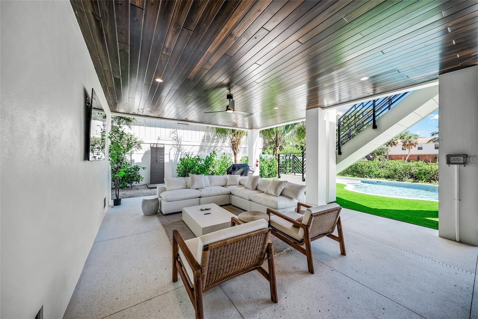 Sarasota, Florida, 34242, United States, 4 Bedrooms Bedrooms, ,5 BathroomsBathrooms,Residential,Active,1922294