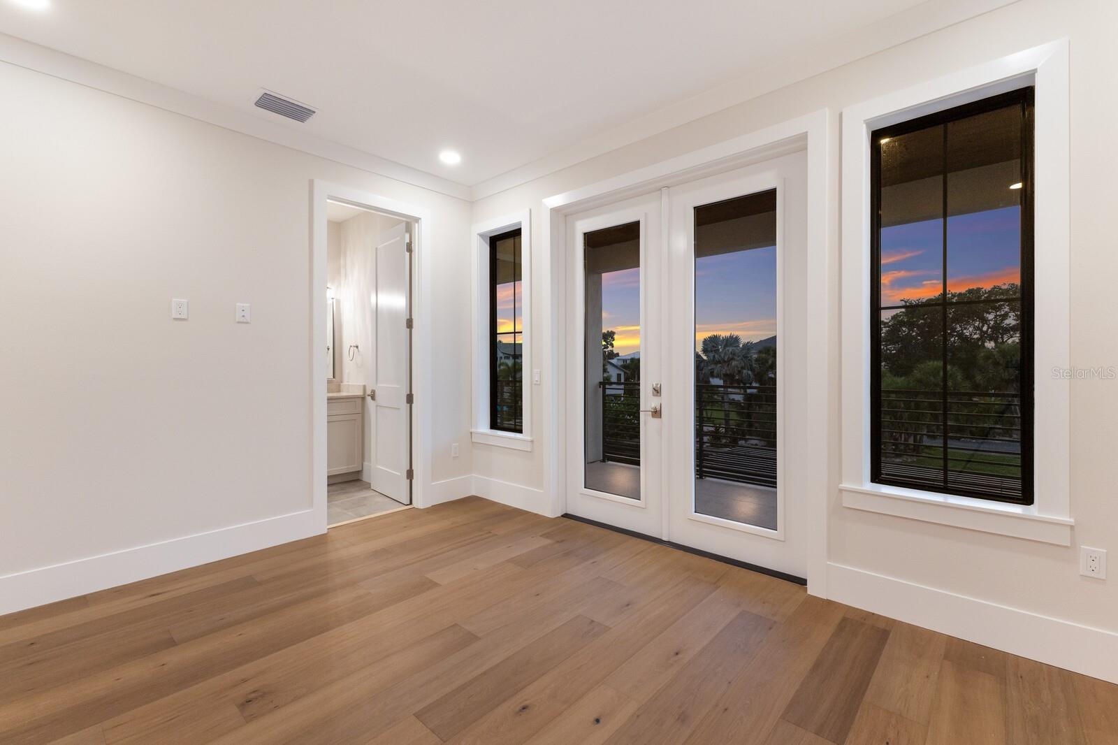 Sarasota, Florida, 34242, United States, 4 Bedrooms Bedrooms, ,6 BathroomsBathrooms,Residential,Active,1941333