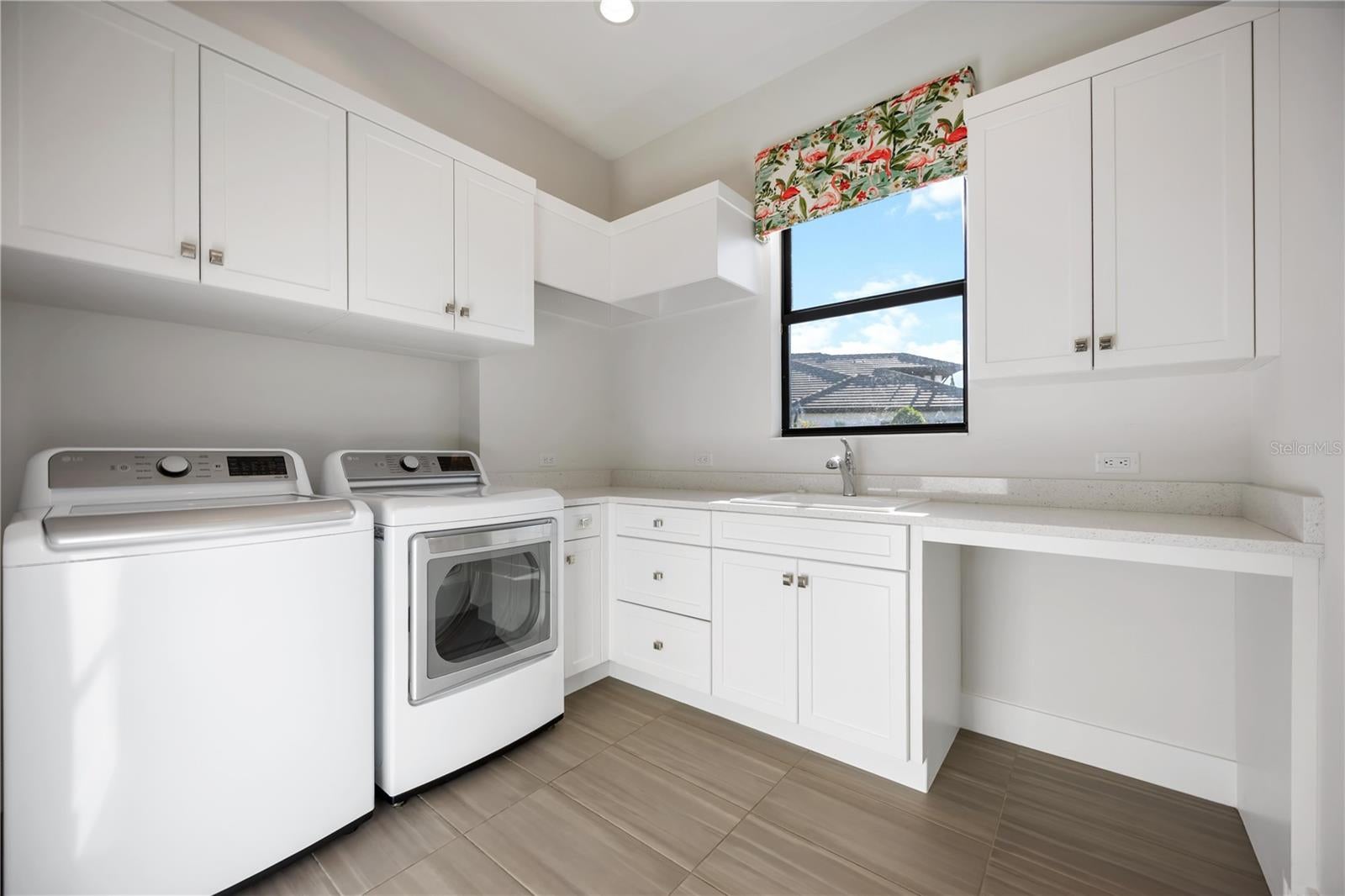 Sarasota, Florida, 34238, United States, 3 Bedrooms Bedrooms, ,3 BathroomsBathrooms,Residential,Active,2010915