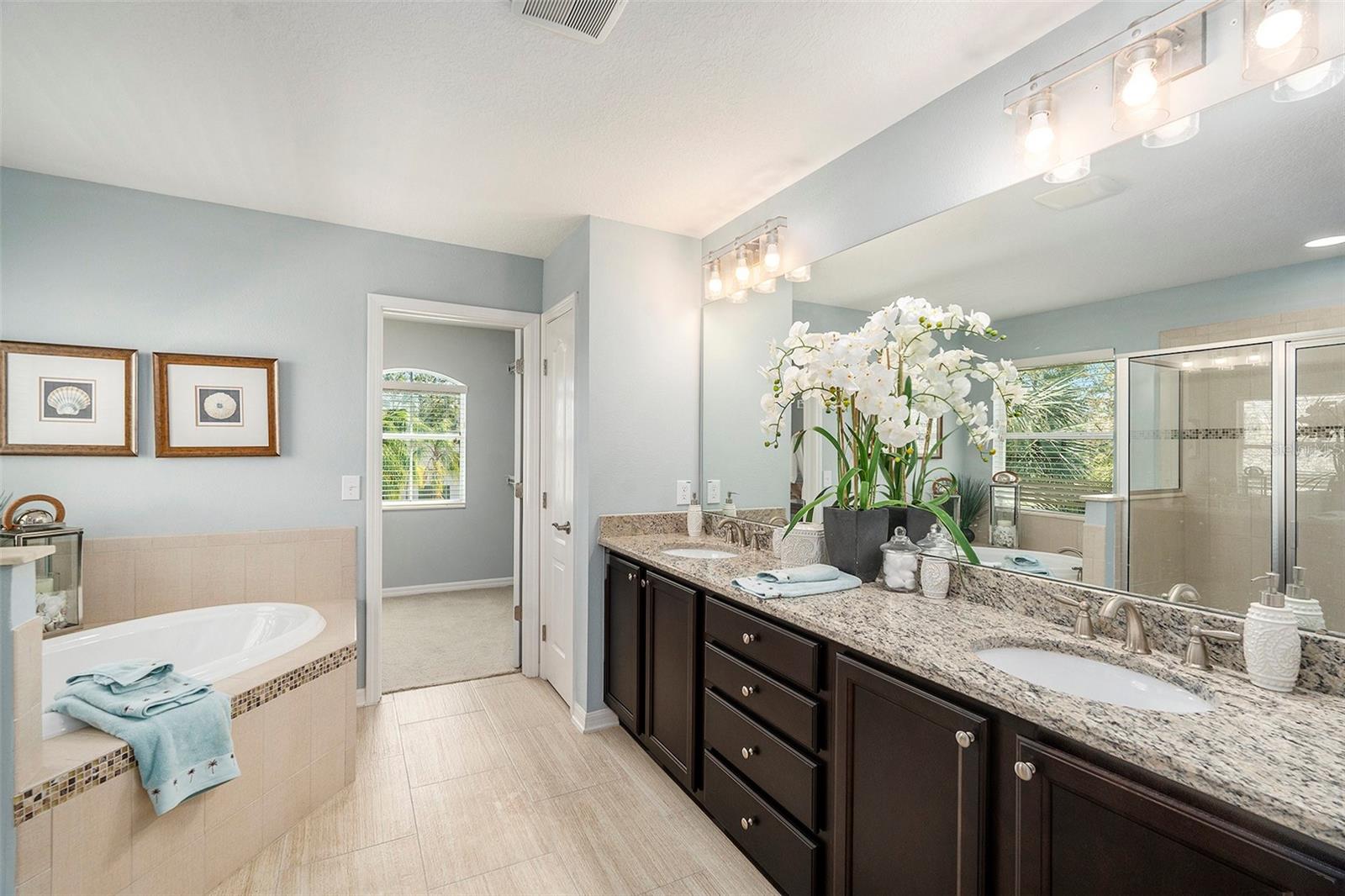 Tampa, Florida, 33611, United States, ,3 BathroomsBathrooms,Residential,Active,1701797