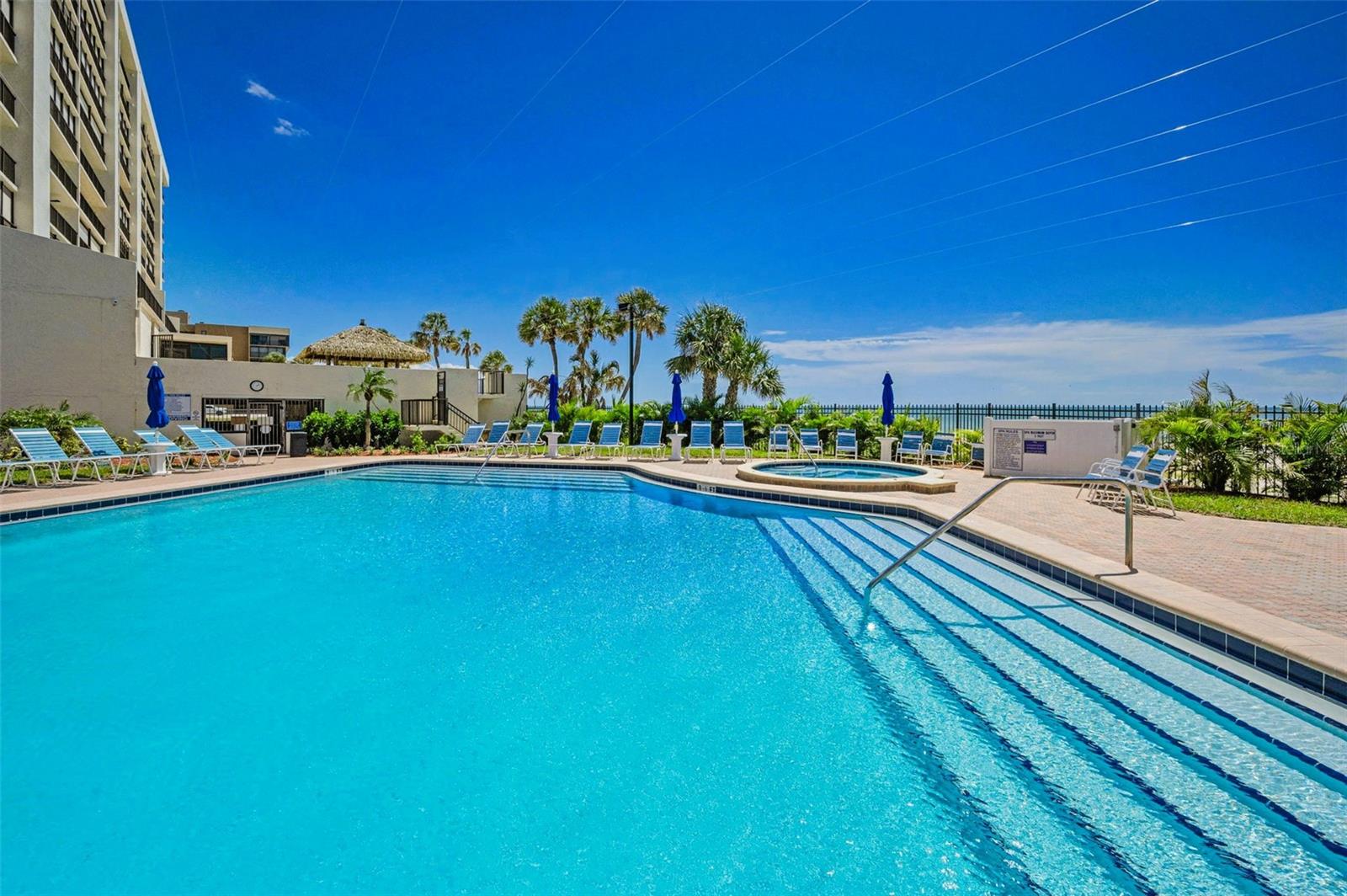 Madeira Beach, Florida, 33708, United States, 2 Bedrooms Bedrooms, ,2 BathroomsBathrooms,Residential,Active,1945844